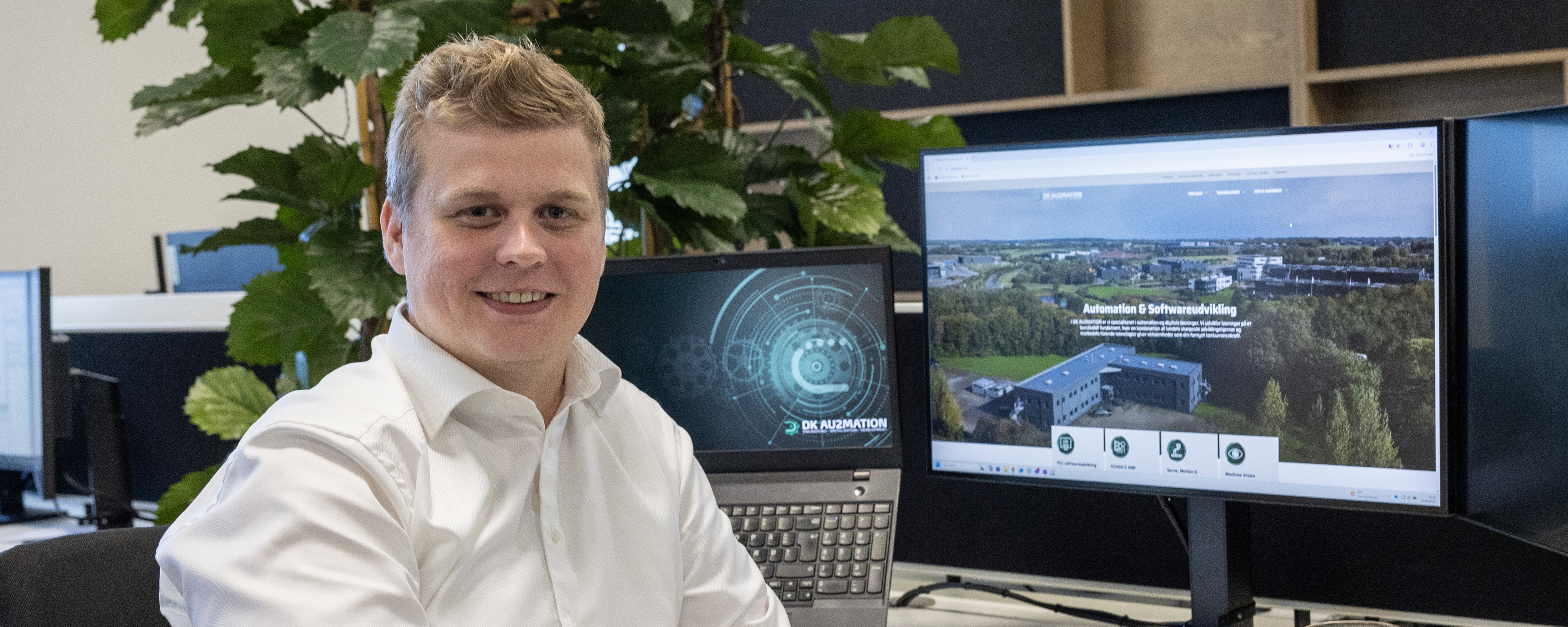 Pilot skifter kurs – nu flyver Simon højt i automationsbranchen