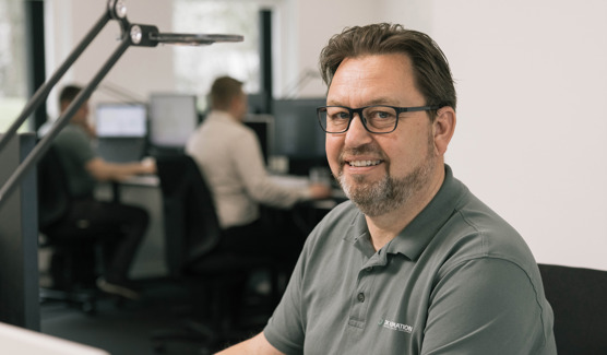 DK AU2MATION ansætter softwareingeniør med 30 års erfaring